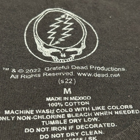 The Greatful Dead T Shirt Size Medium Distressed - Picture 3 of 4